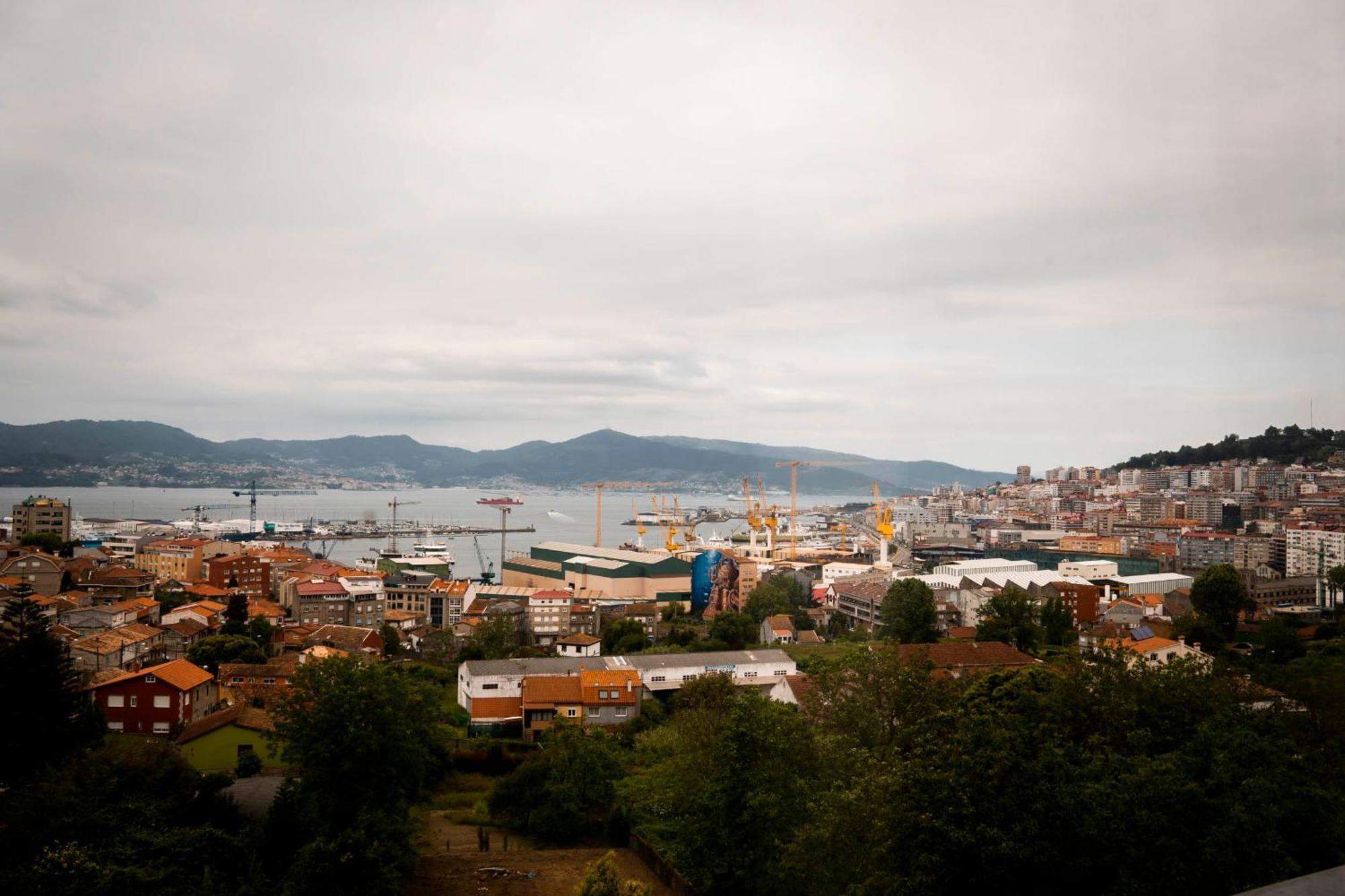 Vistas A La Ria B&T Apartment Vigo Bagian luar foto